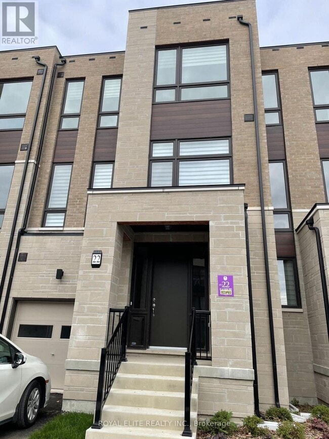 Building Photo - 22 La Tache Cres