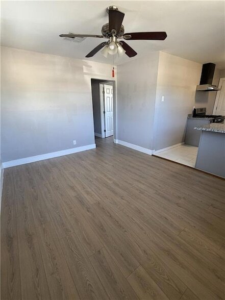 Foto del edificio - 10528 Alan St