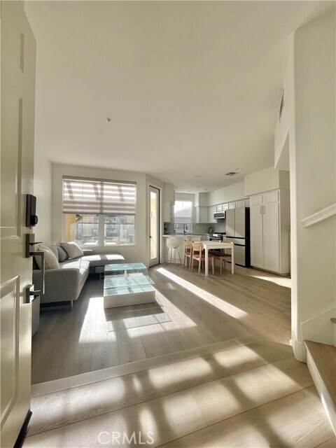 Foto del edificio - 1007 Terra Bella