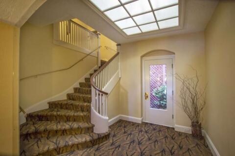  - 3080 Jackson St