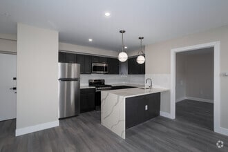 Interior Photo - Borbeck Court