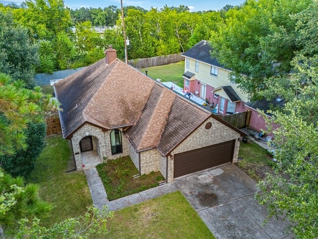 Building Photo - 5102 E Pagewick Dr