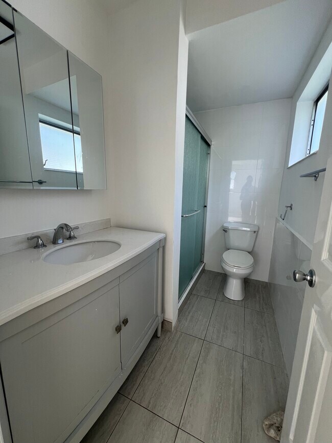 Foto del edificio - 1135 101st St