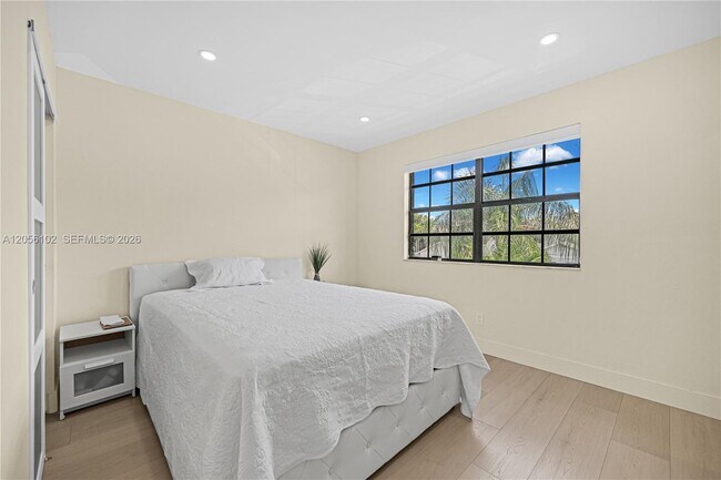 Foto del edificio - 10372 NW 3rd St