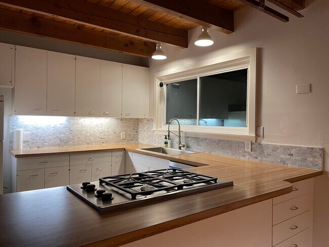 Foto del edificio - 4731 Liberty St