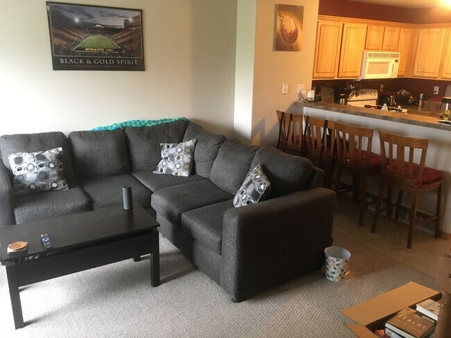 Building Photo - Prairie District Townhouse off Edgewood and HWY 30