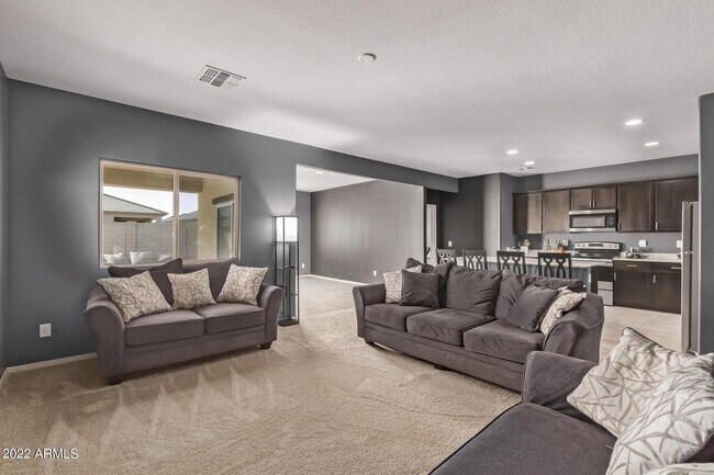 Foto del edificio - 43721 W Acacia Ave