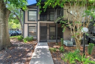 Building Photo - 4004 Dream Oak Pl