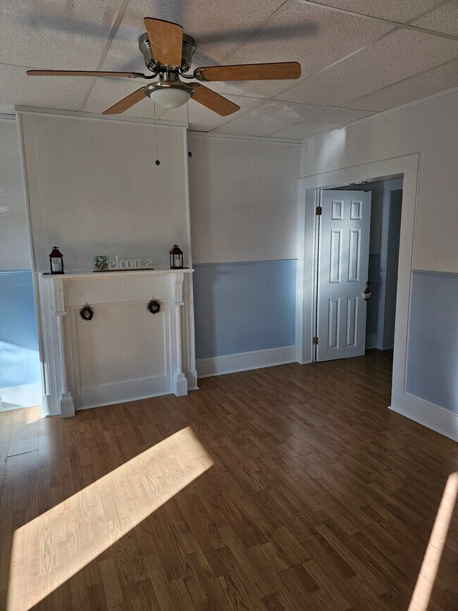 Sala de estar - 421 Tazewell Ave