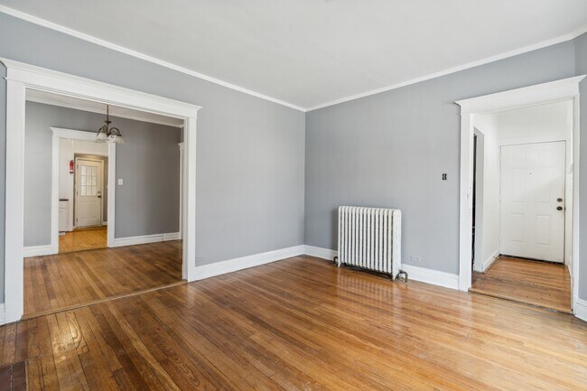 Foto del edificio - 1104 Dempster St