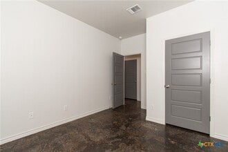 Building Photo - 319 Riptide Dr
