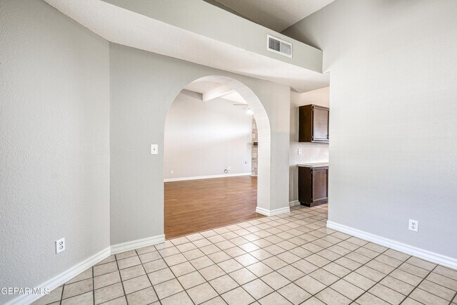 Building Photo - 5672 Costa Blanca Pl