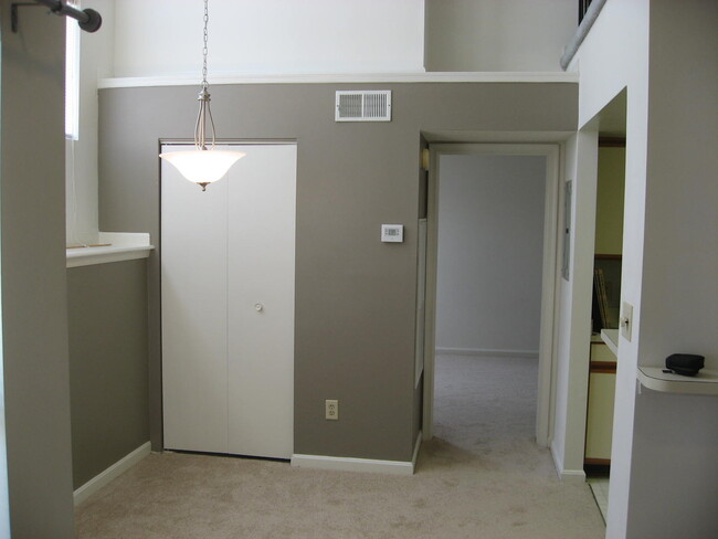 Building Photo - 15708 Easthaven Ct