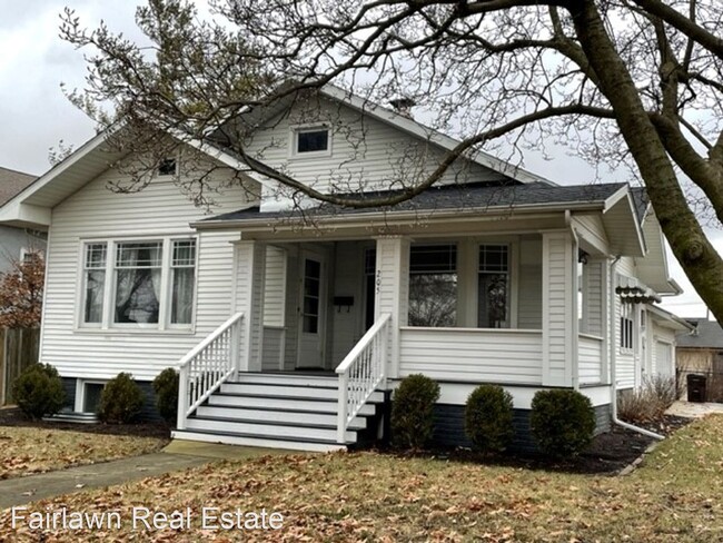 Building Photo - 3 br, 2 bath House - 205 E High St