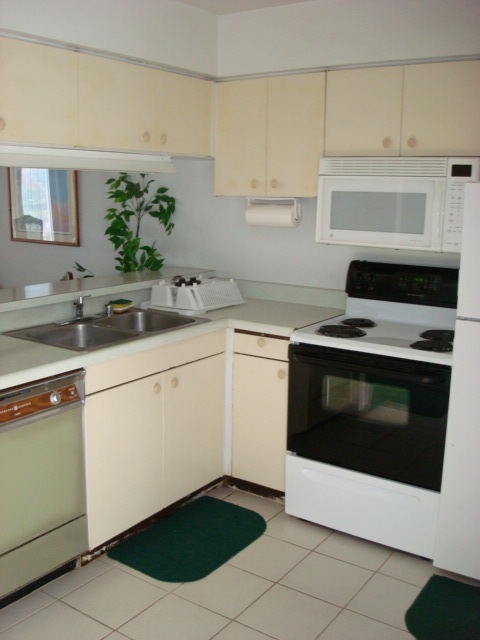 Primary Photo - Furnished 2 bedroom 1 bath Condo