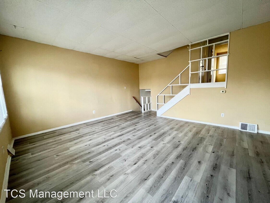 Primary Photo - 3 br, 1.5 bath House - 163 Chadwick Avenue...