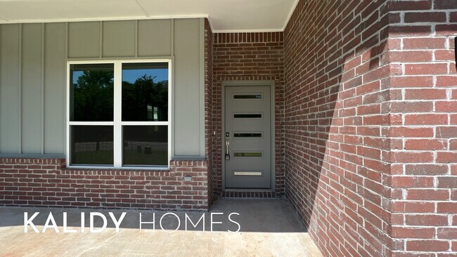 Building Photo - 609 Remington Ave