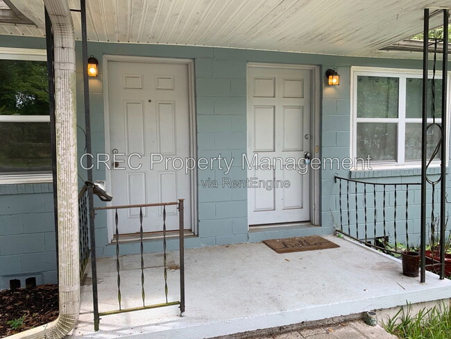 Building Photo - 1519 Balsam St