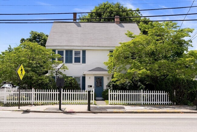 Foto del edificio - 589 Willard St
