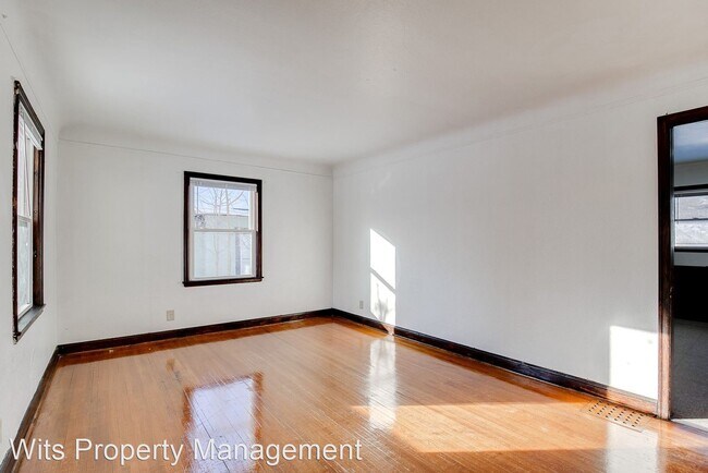 Building Photo - 5 br, 2 bath House - 3435 Queen Ave N