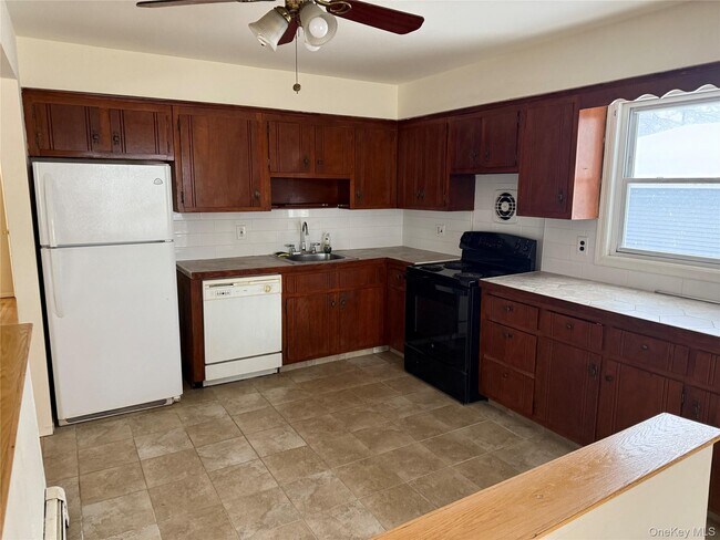 Foto del edificio - 53 King Rd