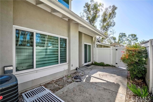 Building Photo - 2423 Coventry Cir