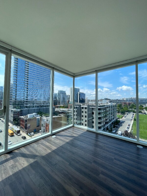 Foto principal - 905 N Orleans St