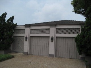 Garages - 1201-1217 Court St