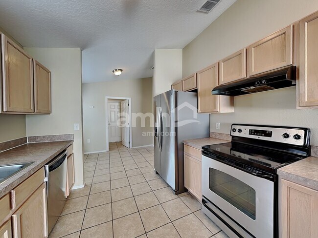 Foto del edificio - 2325 Ole Hickory Dr