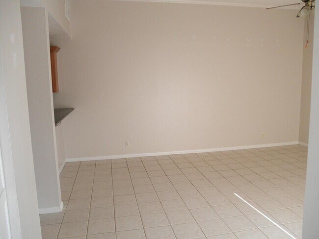 Foto del edificio - 4962 Cherry Rd