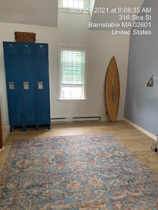 Primary Photo - 316 Sea St