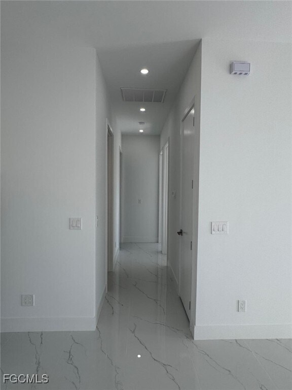 Foto del edificio - 3107 Leeland Heights Blvd E