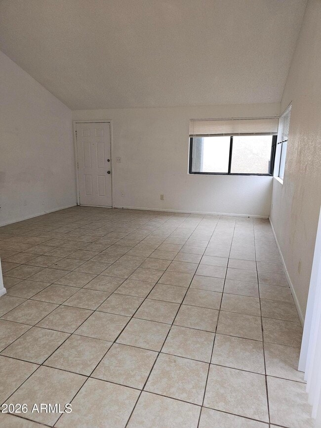 Building Photo - 617 S Vía Entrada