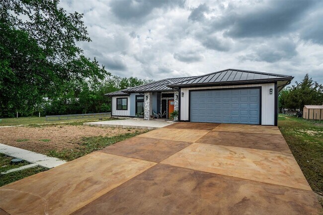 Foto del edificio - 177 Maldonado Trail