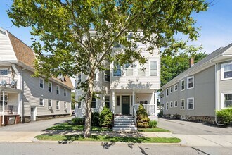 Building Photo - 146 Beech St