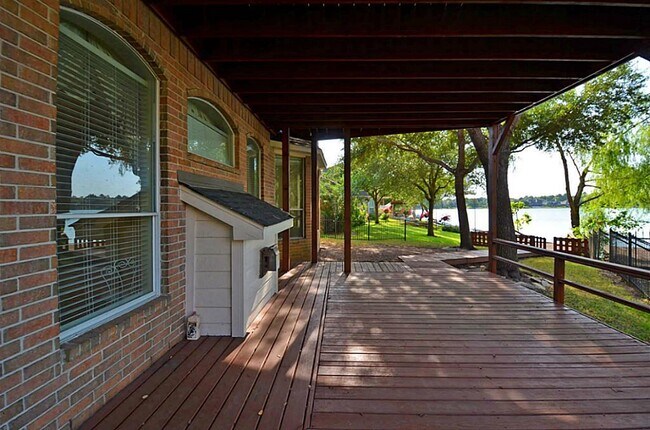 Foto del edificio - 4031 S Crystal Lake Cir