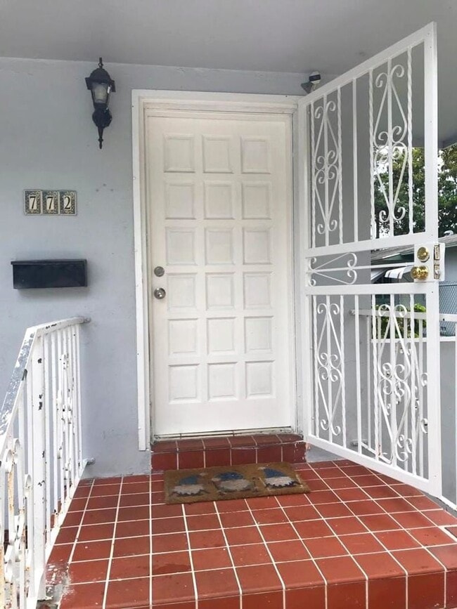 Two charming Houses available for Rent - Two charming Houses available for Rent