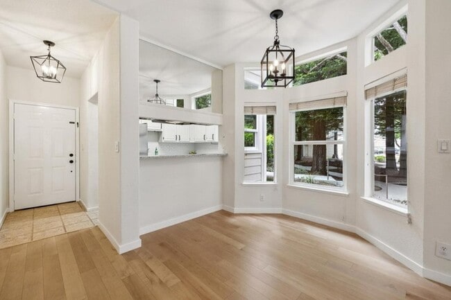 Building Photo - Charming 2BR / 2BA Condo with Patio & Garage in Half Moon Bay