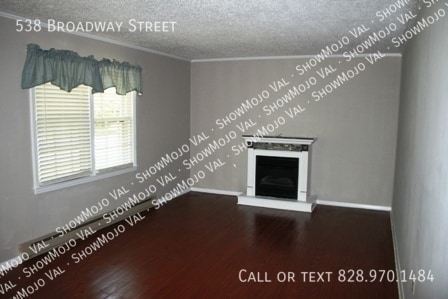 Foto del edificio - 538 Broadway St