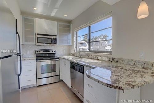 Building Photo - 64 Isle of Venice Dr