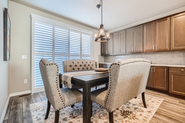 Building Photo - 11241 Modern Mdw Lp