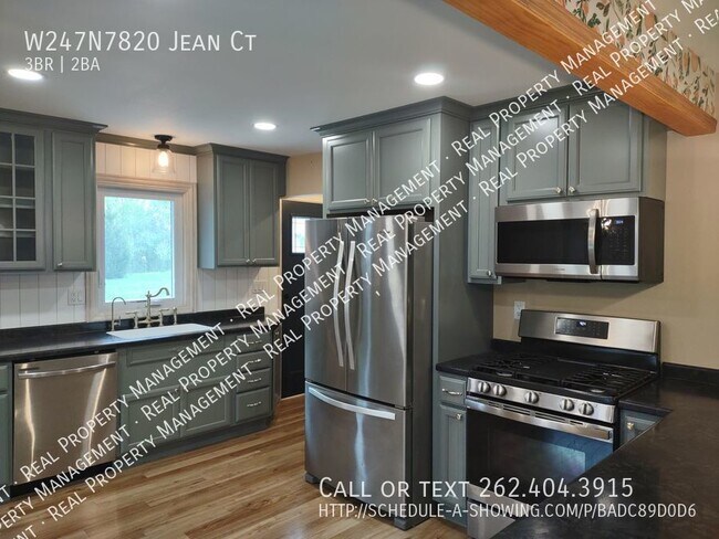 Building Photo - Three Bedroom Single Family Home