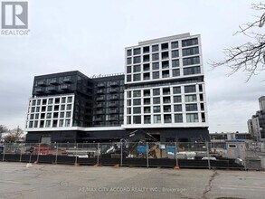 Building Photo - 1037 The Queensway