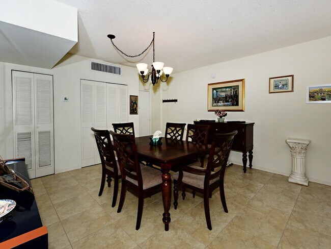 Foto del edificio - 3450 S Ocean Blvd