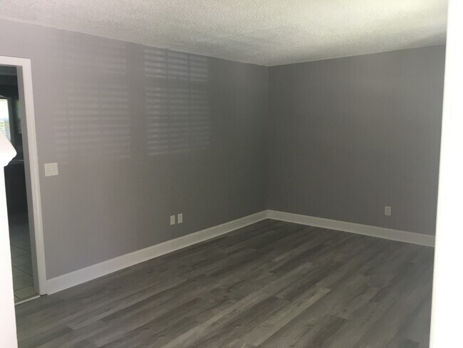 Living Room Area - 4038 College Ter