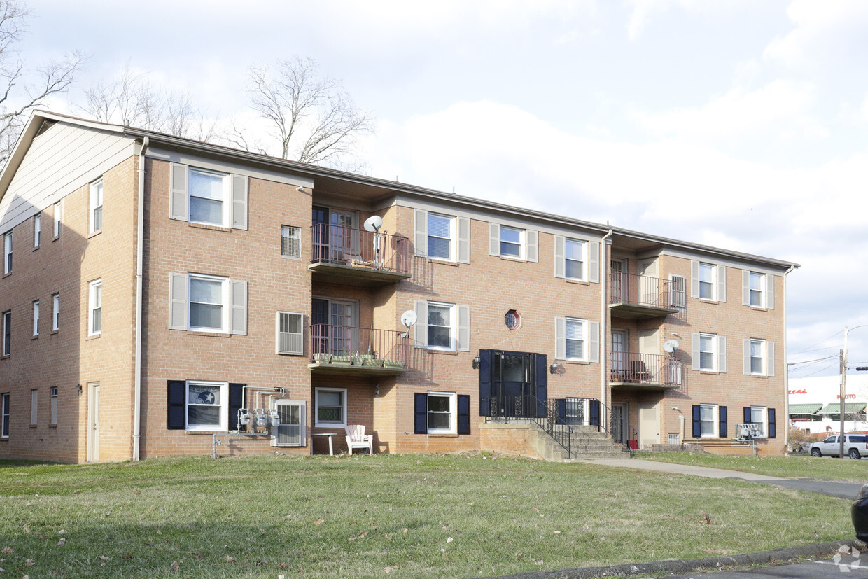 Victoria Gardens Apartments - Fauquier Apartments