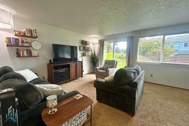 Foto del edificio - Witham Hill Townhome