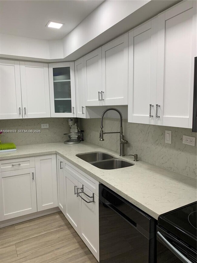 Foto del edificio - 20225 NE 34th Ct