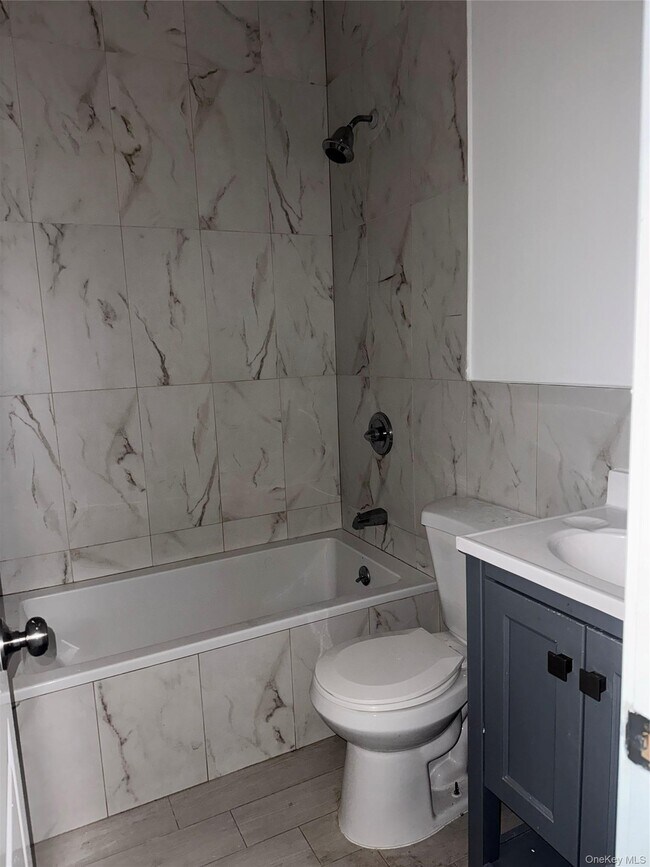 Foto del edificio - 139-16 Caney Ln
