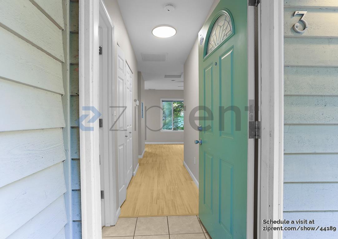 Foto principal - 627 W Mercer Pl